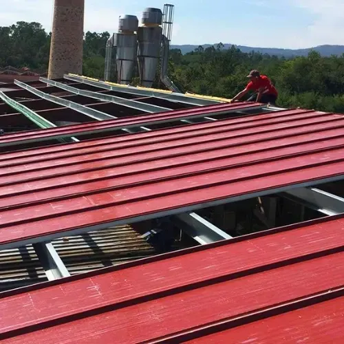 arreglar tejado panel sándwich en Logroño, La Rioja